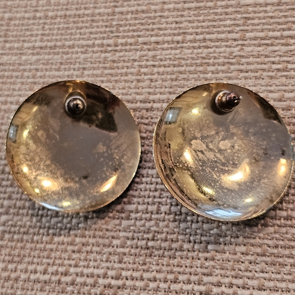 Vintage 1980s Tiffany blue enamel button earrings w/goldtone basket weave - Picture 6 of 8